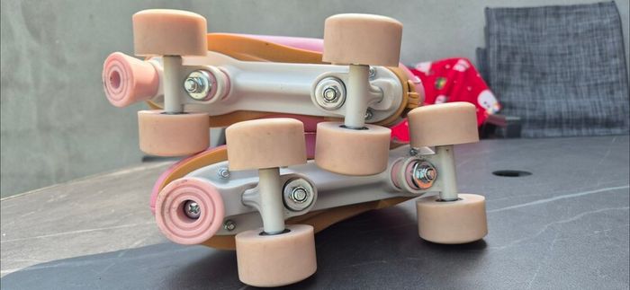 Mia Retro Roller Skates