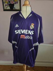 Real Madrid 2004/05 Goalkeeper Jersey - XL size