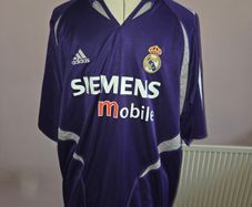 Real Madrid 2004/05 Goalkeeper Jersey - XL size