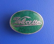 VELOCETTE (motorcycles) - a quality Velocette logo pin badge (1960s / 1970s)
