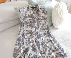 Dorothy Perkins Sleeveless Shirt - Size 8