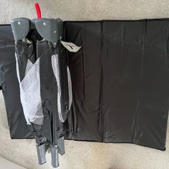 Travel cot