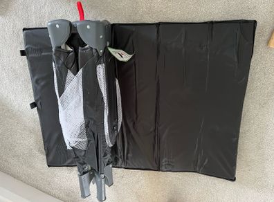Travel cot