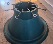 Christmas tree stand