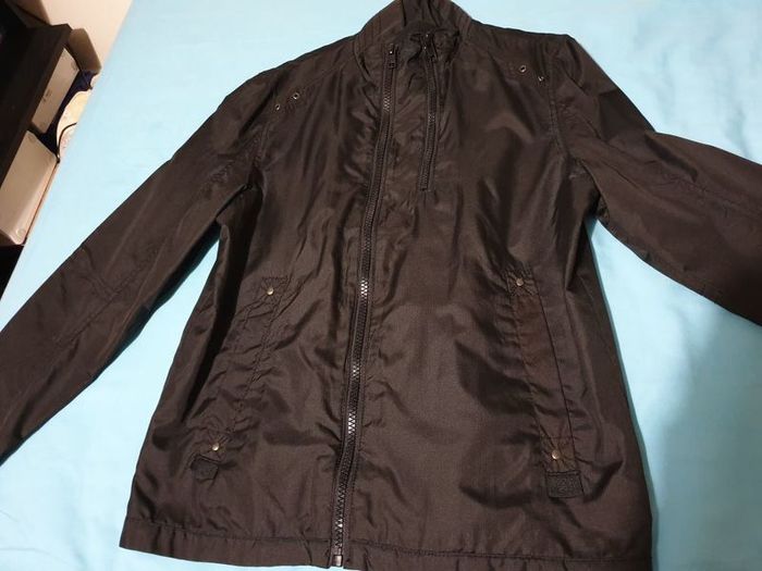 burton black medium jacket