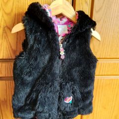 girl Disney gilet aged 3-4 yrs