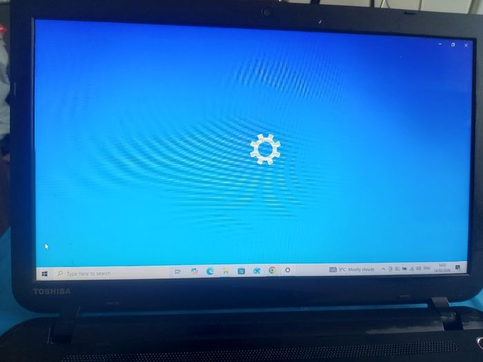 Toshiba Satellite C50-B-14D, Intel Celeron CPU N2830 2.16GHz, 4GB Ram, 600GB HDD, Windows 10, Microsoft Edge, Chrome