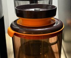 VacBrew vacuum coffee maker with additional items