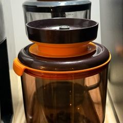 VacBrew vacuum coffee maker with additional items