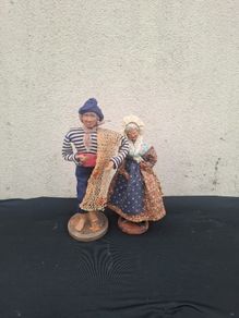 Lot of 2 french santon statues figurines  possible to post