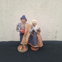 Lot of 2 french santon statues figurines  possible to post