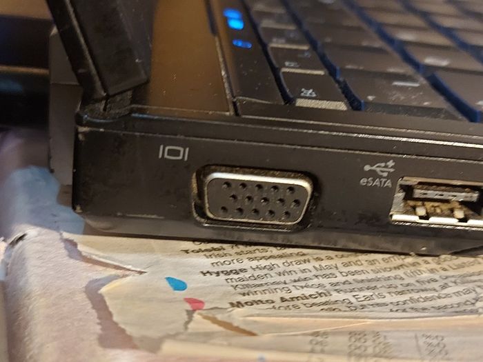 Dell Latitude E4300, Intel Core 2 Duo CPU, P9300, 2.27GHz, 3GB Ram,  Windows 7 Ultimate 64bit, Opera, Chrome, etc