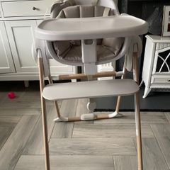 Mama papa cot new and mattress .. high hair and dockatot