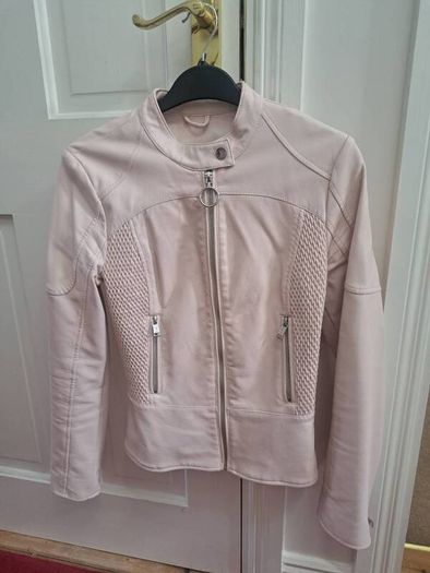 pink jacket