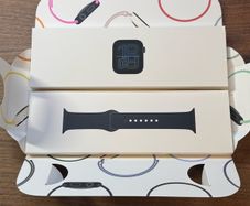 Apple Watch SE 3 40mm Midnight Aluminium GPS M/L Midnight Sport Band