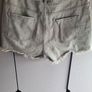 grey denim shorts Image 3