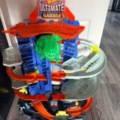 Hot wheels Tower