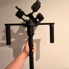 Dji Ronin-S whit side handles for more stability