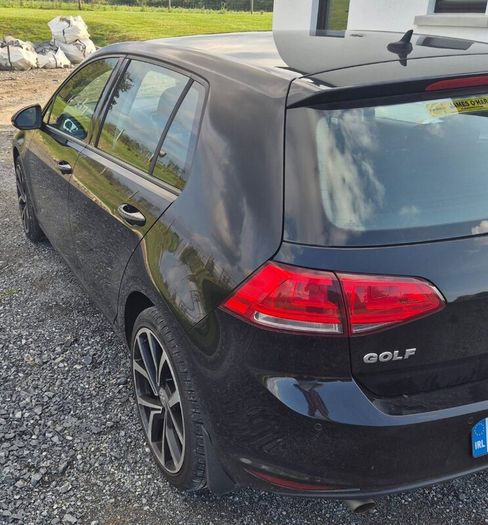 Black Volkswagen Golf 2017
