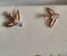ladies 9ct gold earrings
