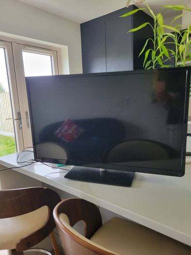 Toshiba TV + Apple TV Device.
