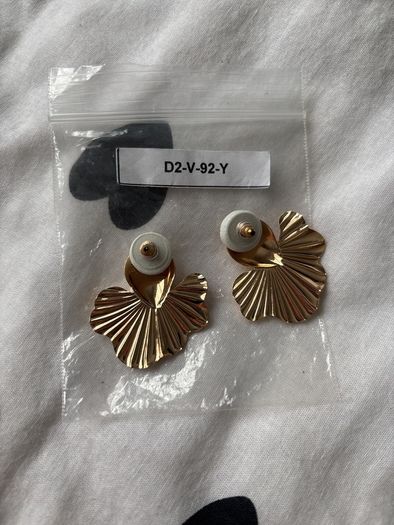 Ear rings