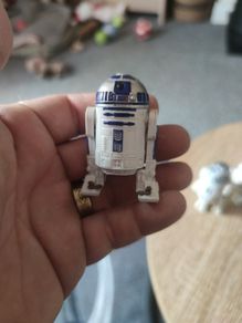 Hasbro R2-D2 Star Wars Droid 3.75" Basic Action Figure