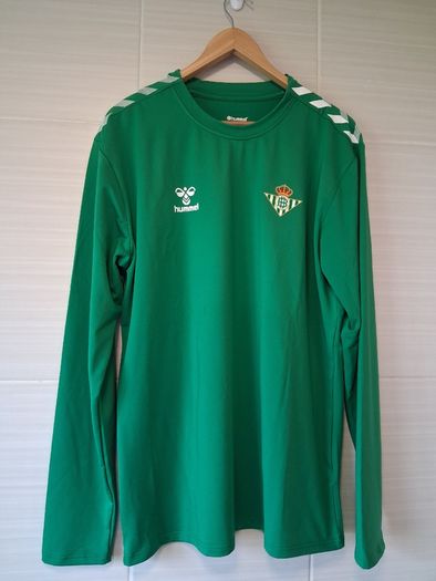 Real Betis Jersey.  Official Hummel Long Sleeved Real Betis Mens Jersey. Collect In Dublin Or Receive Via Post.