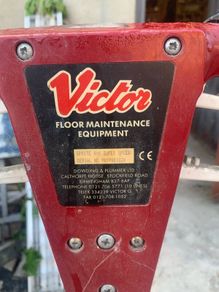 Floor polisher