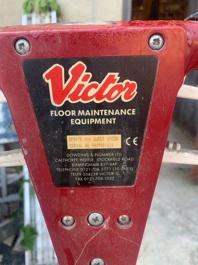 Floor polisher