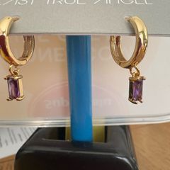 gold hoop earrings