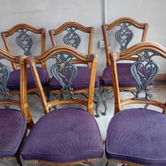 table and chairs
