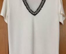 Ladies Ivory Top by Gallery, Dunne's