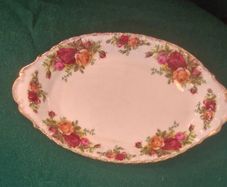 Old country roses oval plate