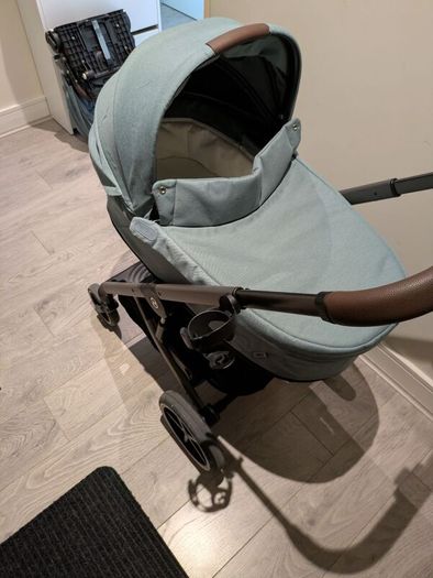 Cybex Balios S Lux Pushchair and Cot