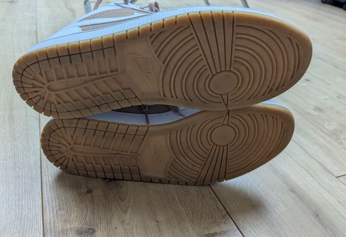 Jordan 1 Low "Hemp/White" sneakers
