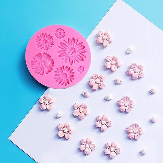 4 PCS Silicone Rose Mould, Silicone Flower Moulds Chocolate Candy Mould Icing Flower Cake Mould 3D Daisy Flower Fondant Mould for Wax Melts Cake Decorating Baking Sugarcraft Jelly (FREE POSTAGE)