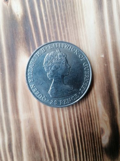 1981 Guernsey 25 Pence Coin