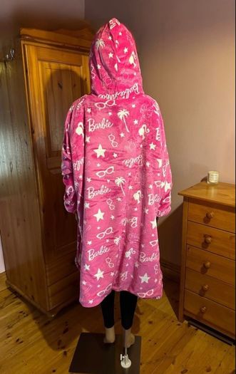 Barbie Hugzee Hoodie Blanket (One Size)