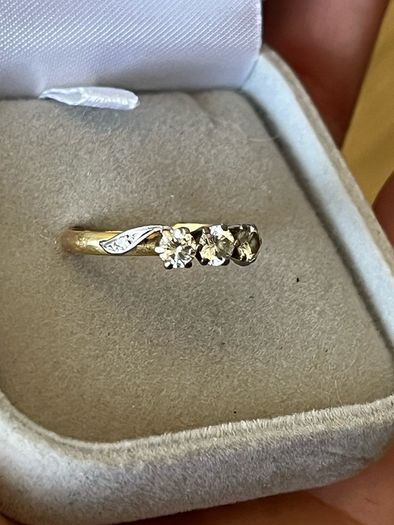 18k Engagement ring
