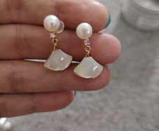 pearls earring