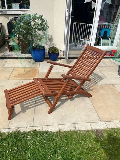 Wooden Lounger