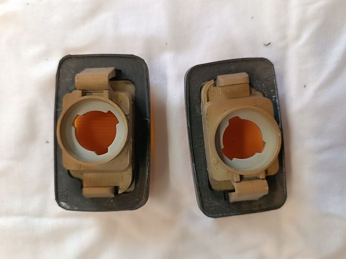 Toyota Mr2 MK1 side indicator lights