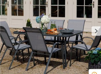 Garden Dining Table & 6 chairs