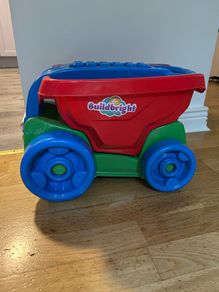 MEGA Block Scooping Wagon