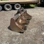 6 foot TIGHE grading bucket with 80mm pins Image 4