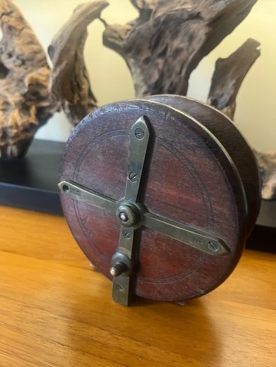 Antique SUN Fishing Reel