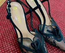 Woman's Heels Size UK5 - Brand New