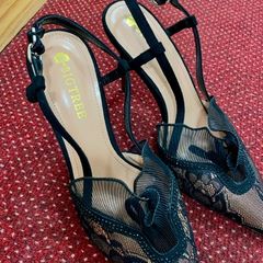 Woman's Heels Size UK5 - Brand New