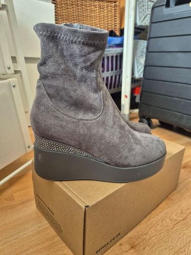 Ladies grey ankle boots